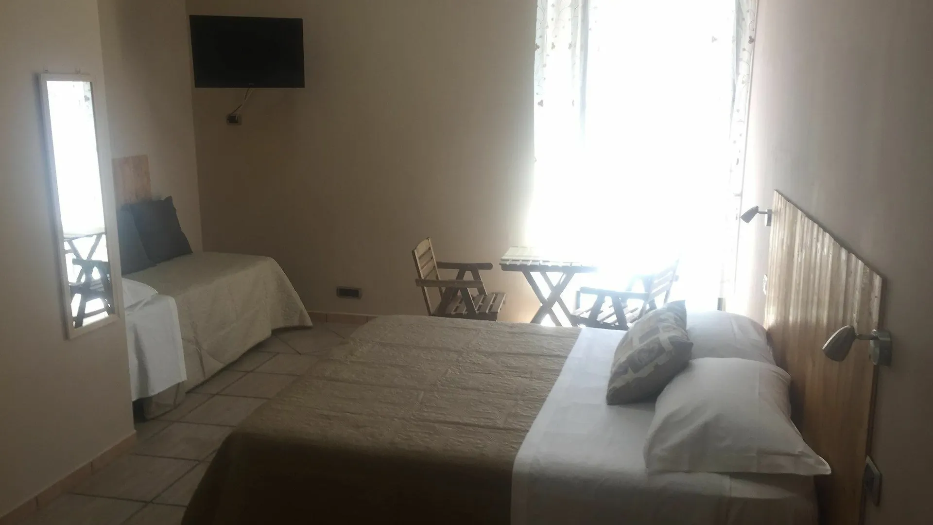 Bed and Breakfast Naples To Live Italia