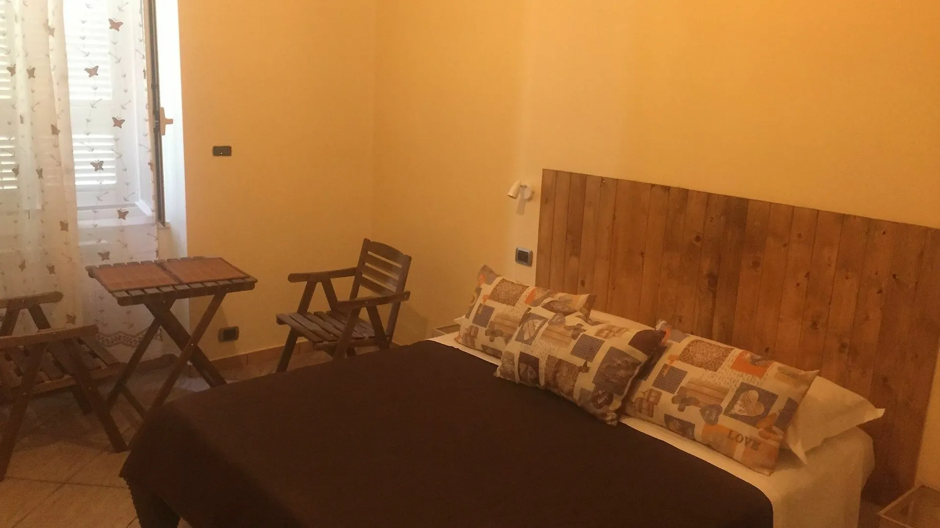 Bed and Breakfast Naples To Live